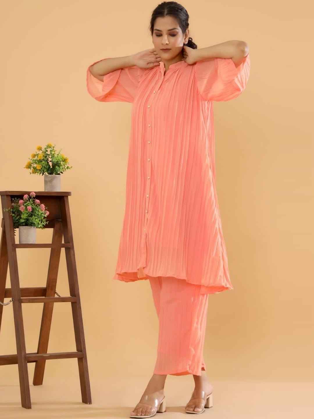 

AUTUMN LANE Women Peach-Coloured Pleated Kurta with Palazzos