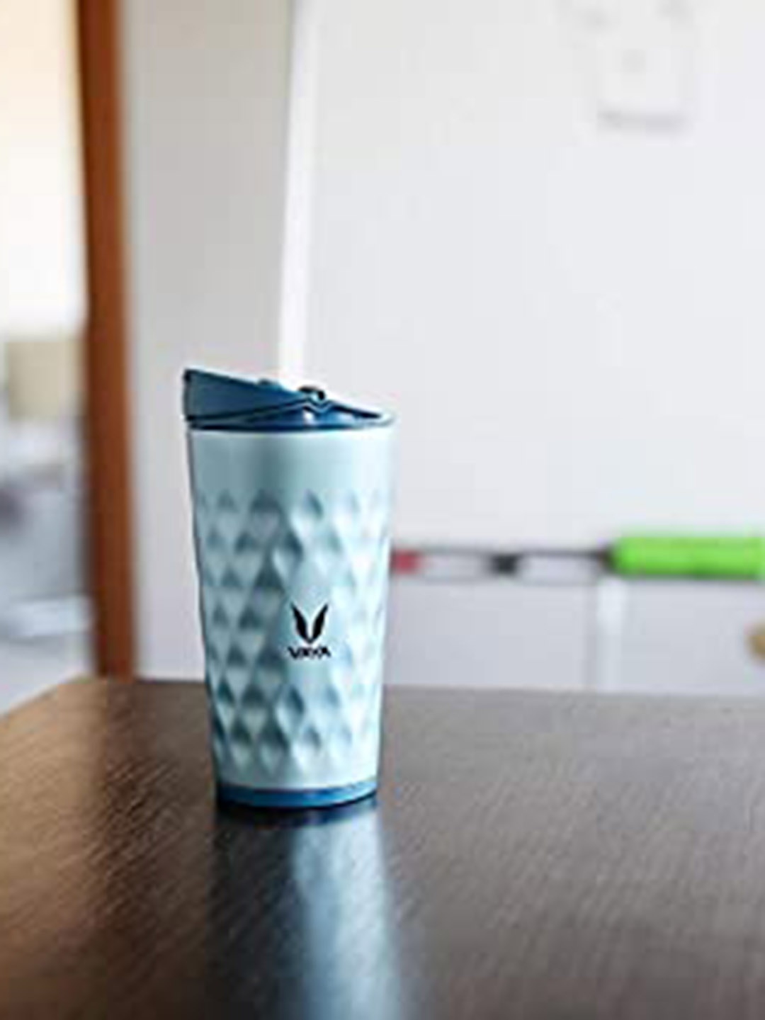 

Vaya Blue Textured Double-Walled Vacuum Insulated Stainless Steel Water Bottle 350 ml