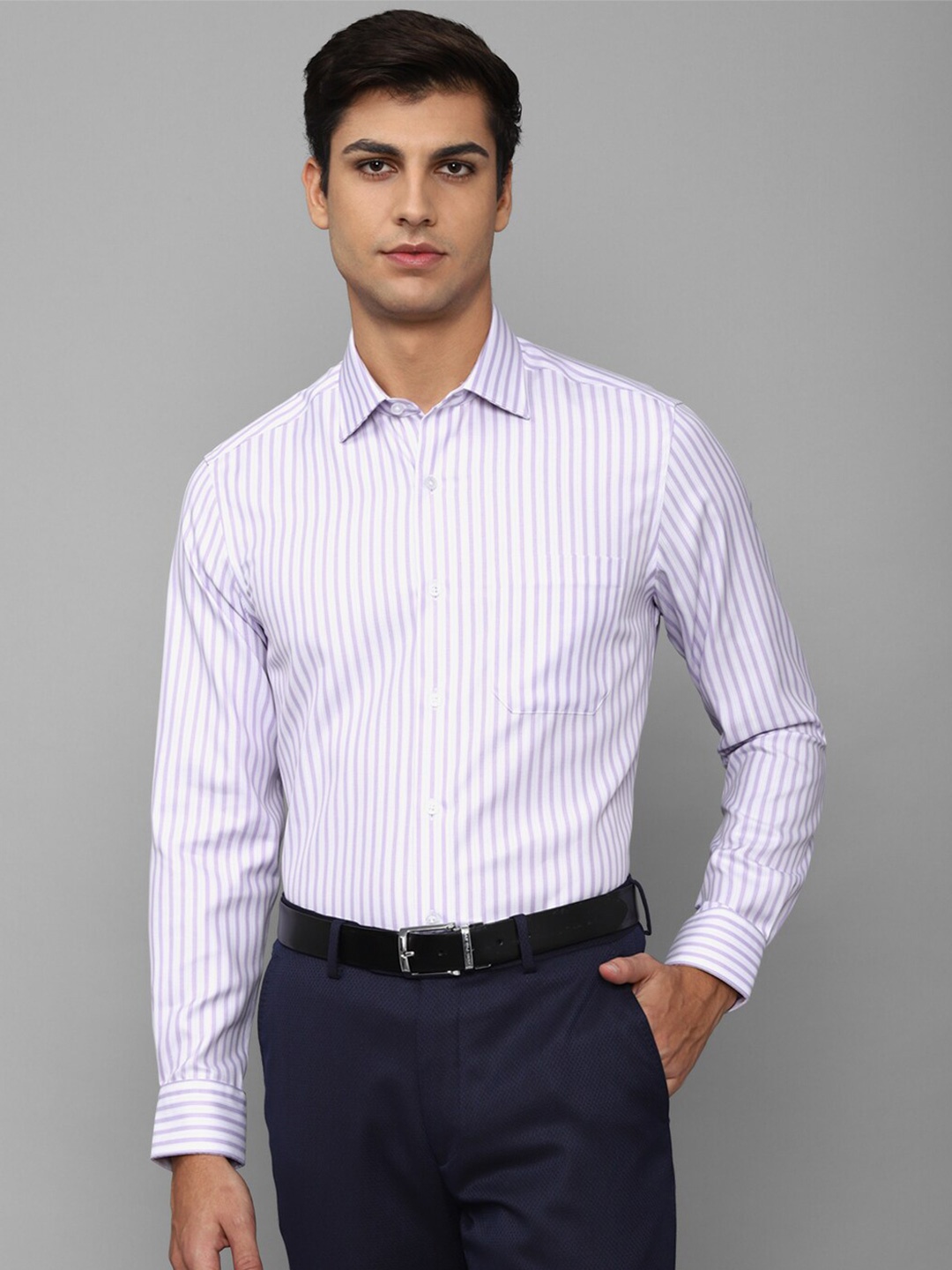

Louis Philippe Men White Slim Fit Striped Cotton Formal Shirt