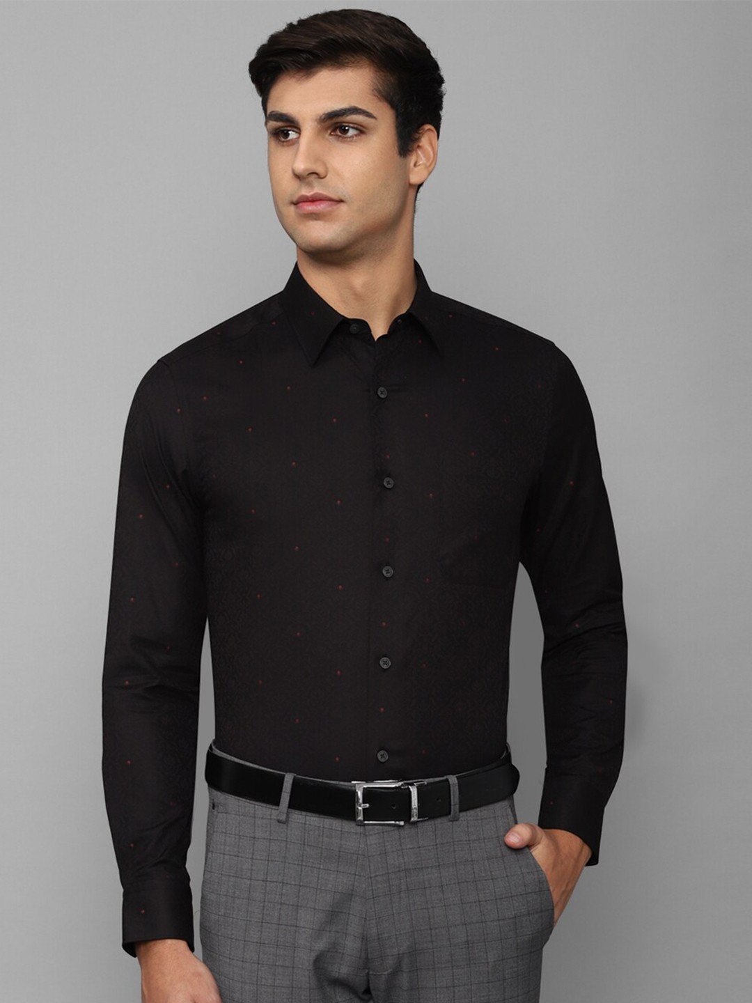 

Louis Philippe Men Slim Fit Printed Cotton Formal Shirt, Black