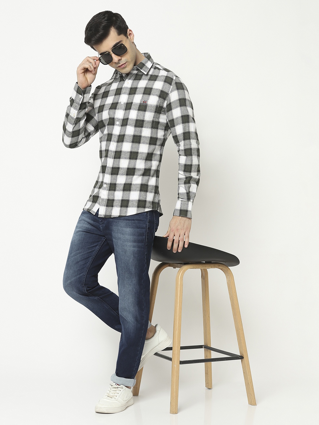 

Crimsoune Club Men Olive Green Slim Fit Buffalo Checked Cotton Casual Shirt
