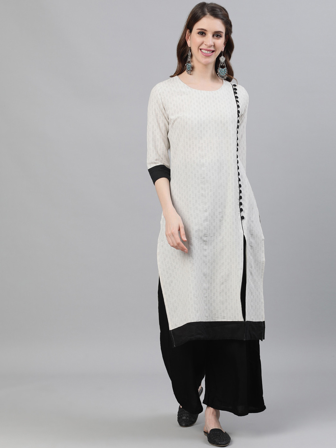 

antaran Geometric Thread Work Straight Regular Cotton Kurta, White