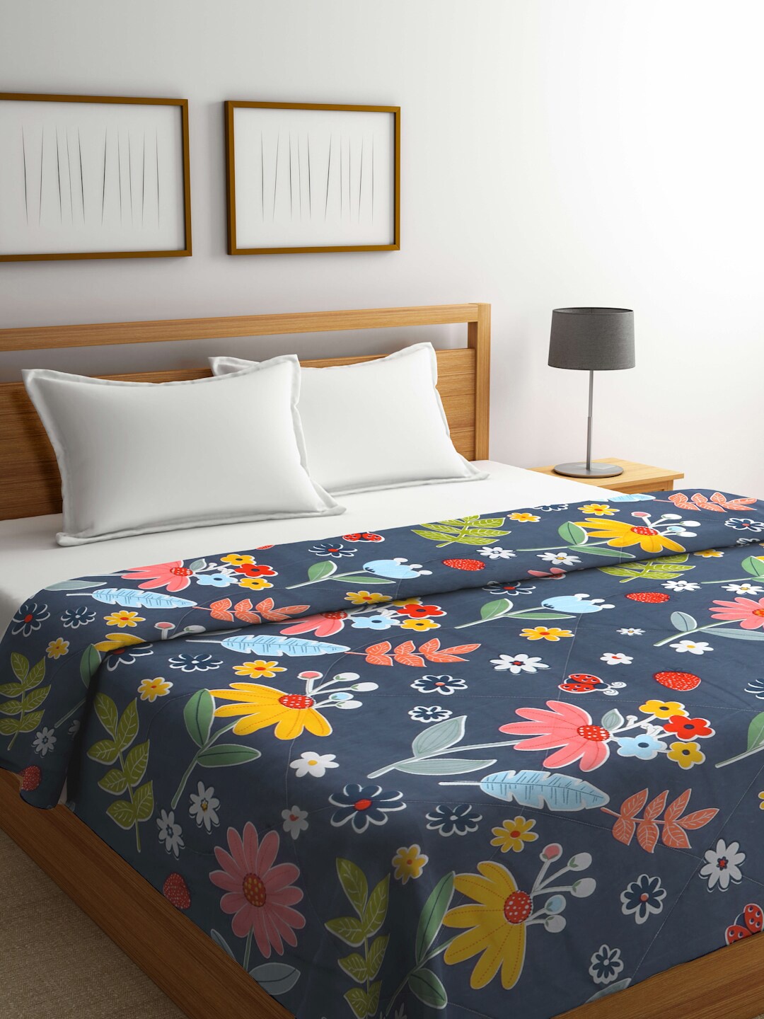 

KLOTTHE Blue & Pink Floral AC Room 350 GSM Double Bed Comforter