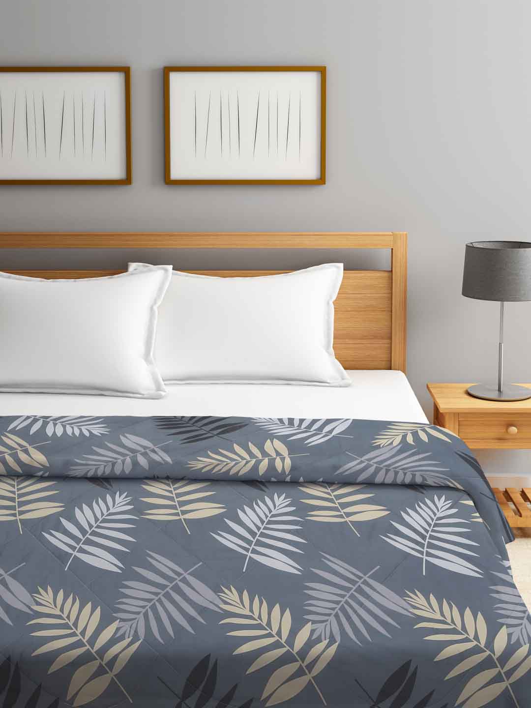 

KLOTTHE Grey Floral AC Room 350 GSM Double Bed Comforter