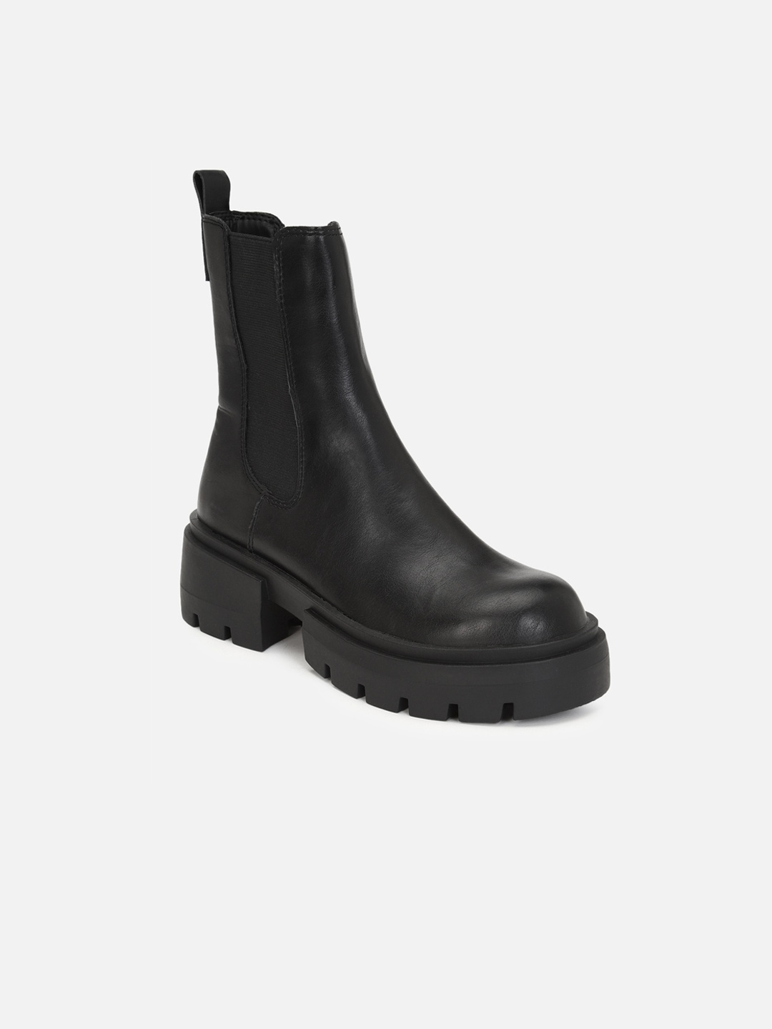 

FOREVER 21 Women Black Solid Chelsea Boots