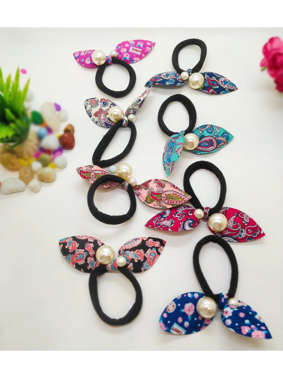 

FEMMIBELLA Women Set Of 8 Pearl Beaded Ponytail Holders, Black