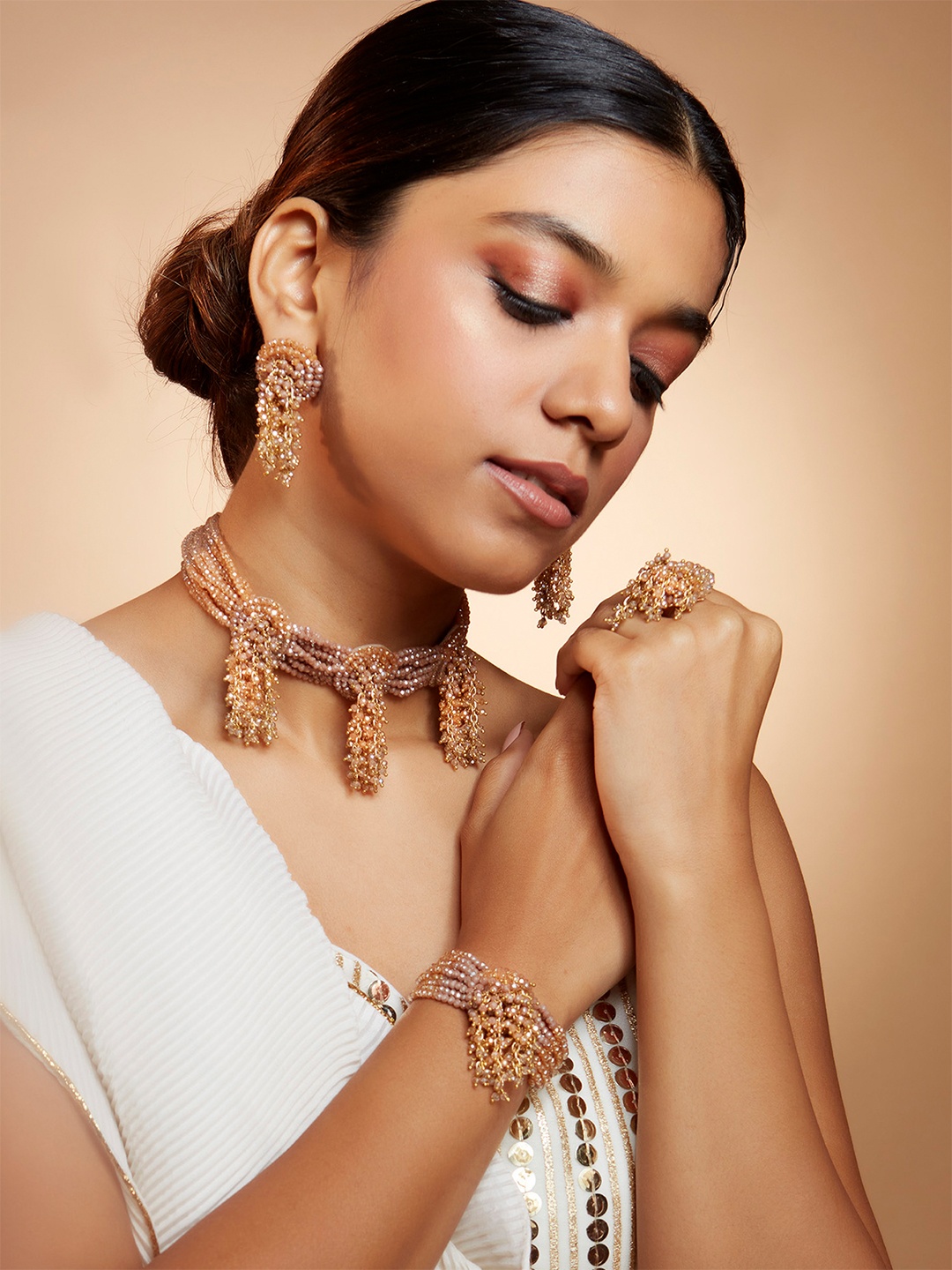 

D'oro Women Brown Pearl-Studded Choker Gold-Plated Jewellery Set