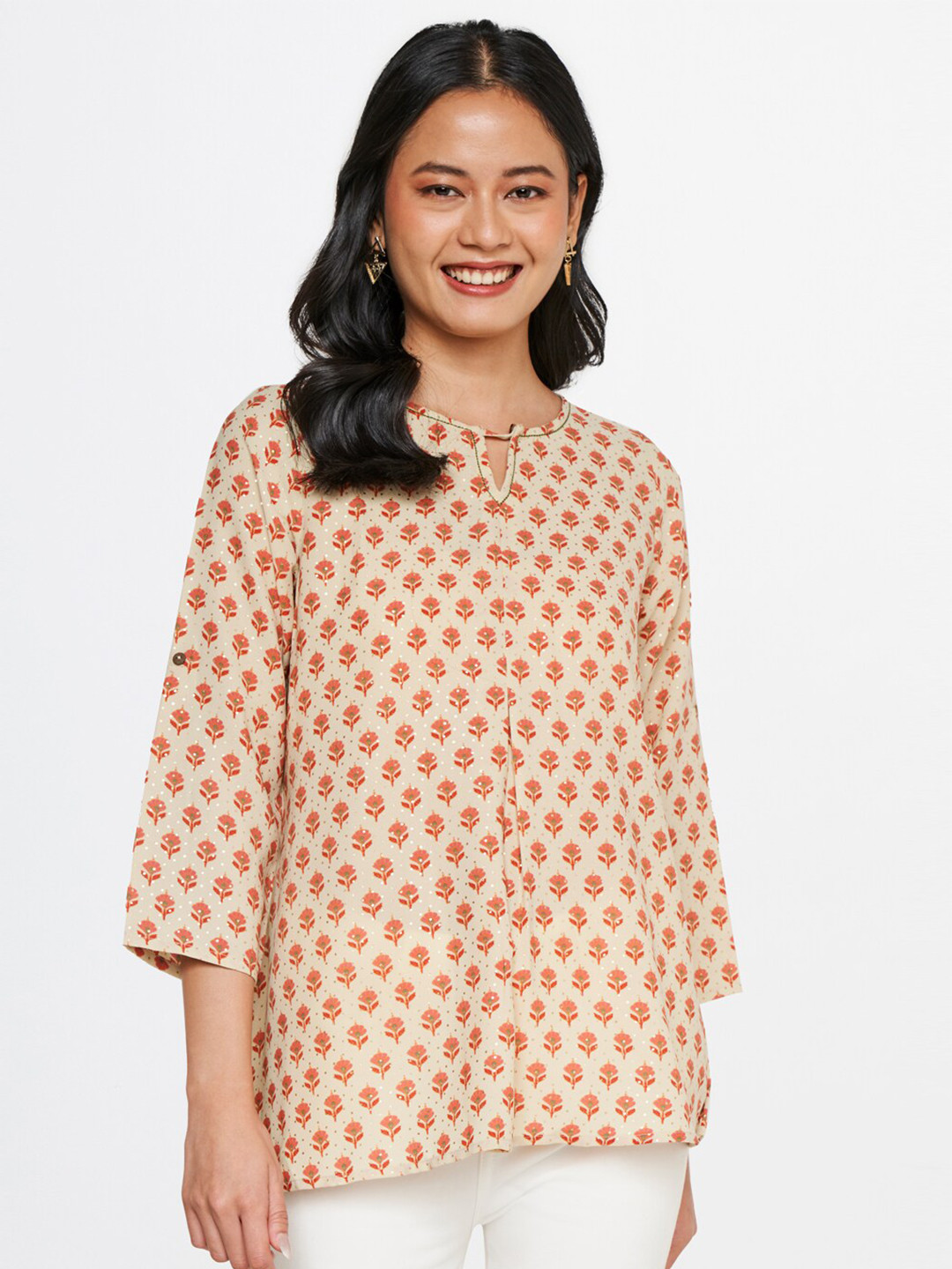 

Global Desi Coral & Red Ethnic Printed Keyhole Neck Longline Top
