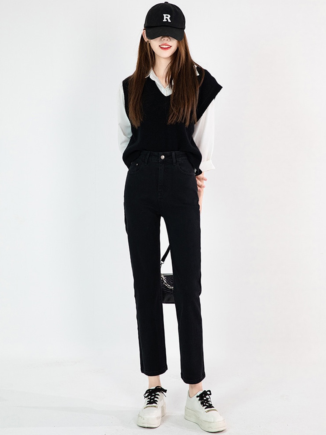 

BoStreet Women Black Relaxed Fit High-Rise Jeans