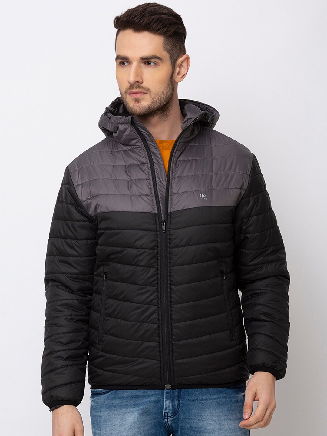 

Status Quo Men Charcoal & Black Colourblocked Puffer Jacket