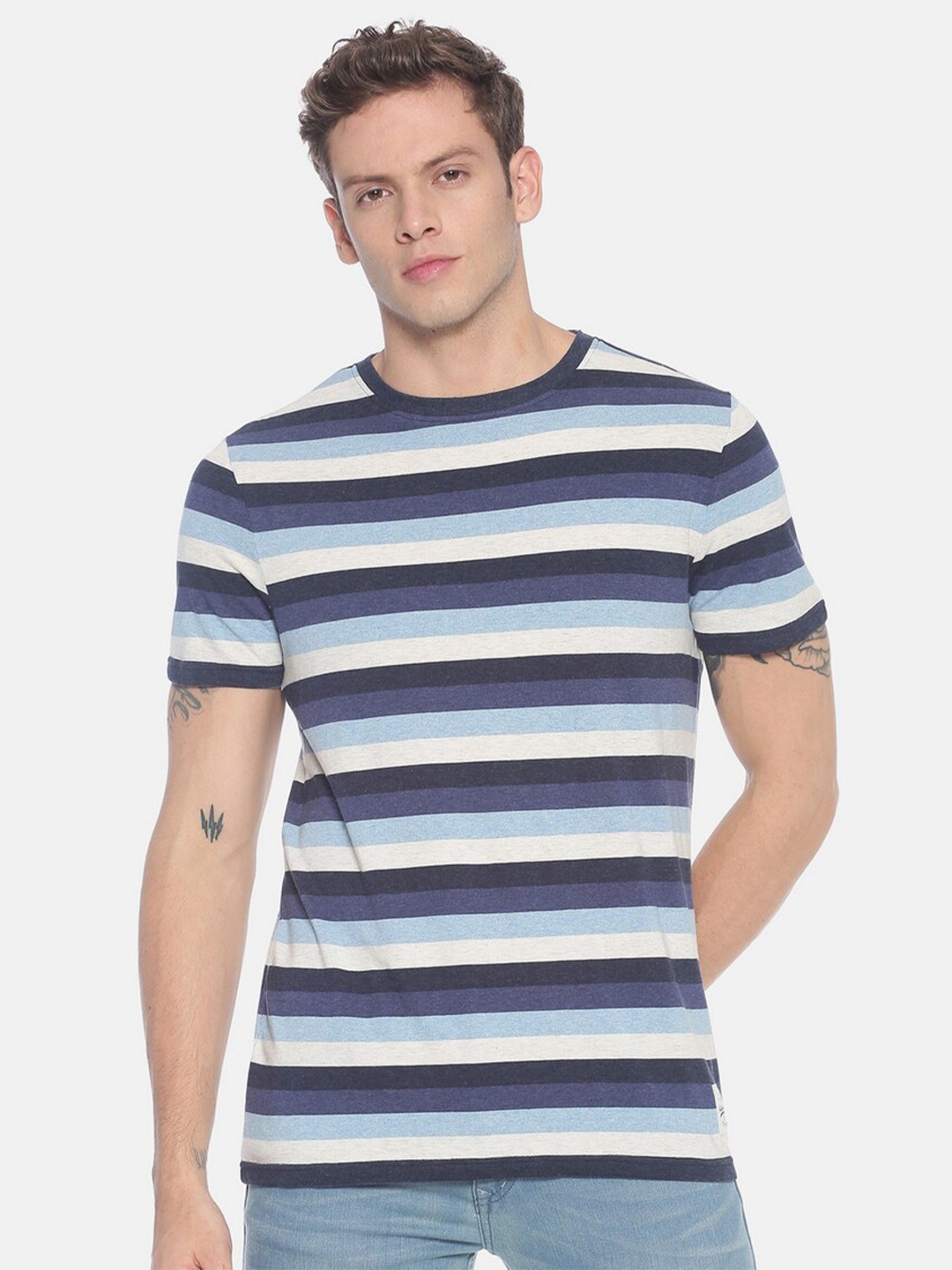 

Steenbok Men Navy Blue & White Striped Cotton T-shirt
