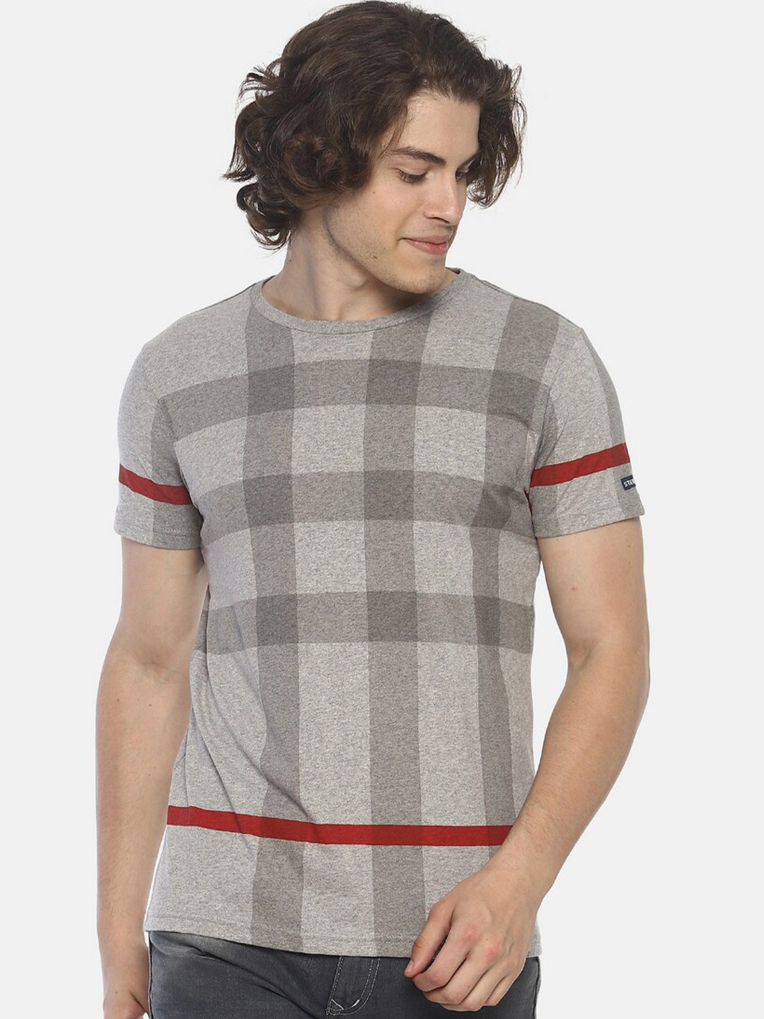 Steenbok Men Grey & Maroon Checked Slim Fit Cotton T-shirt