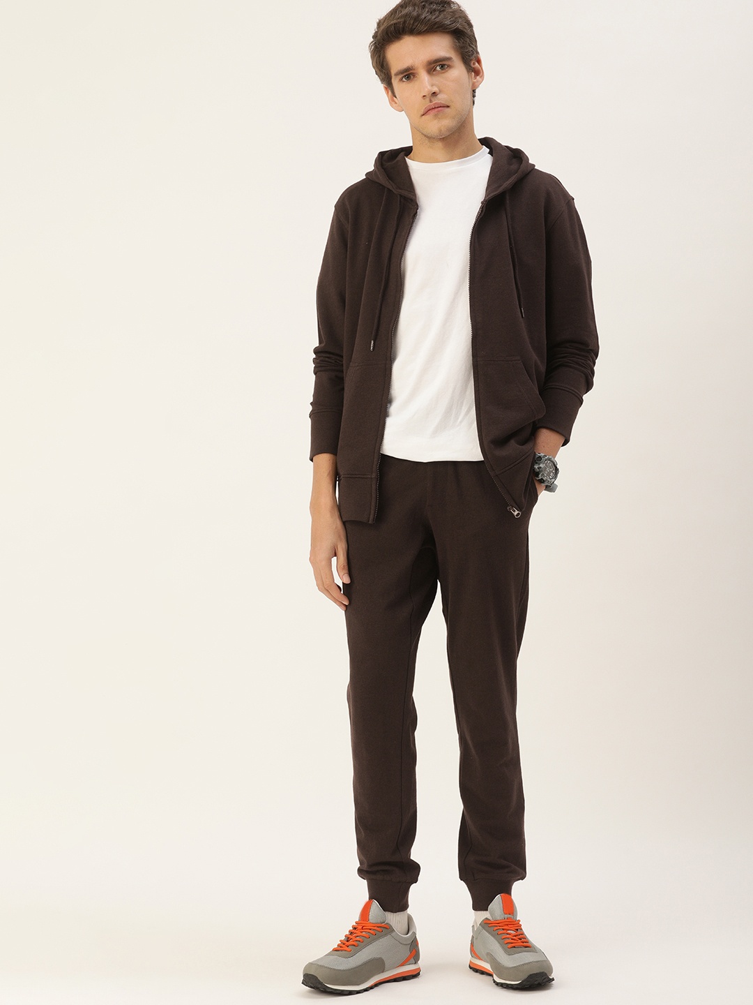 

Kook N Keech Men Coffee Brown Solid Tracksuit