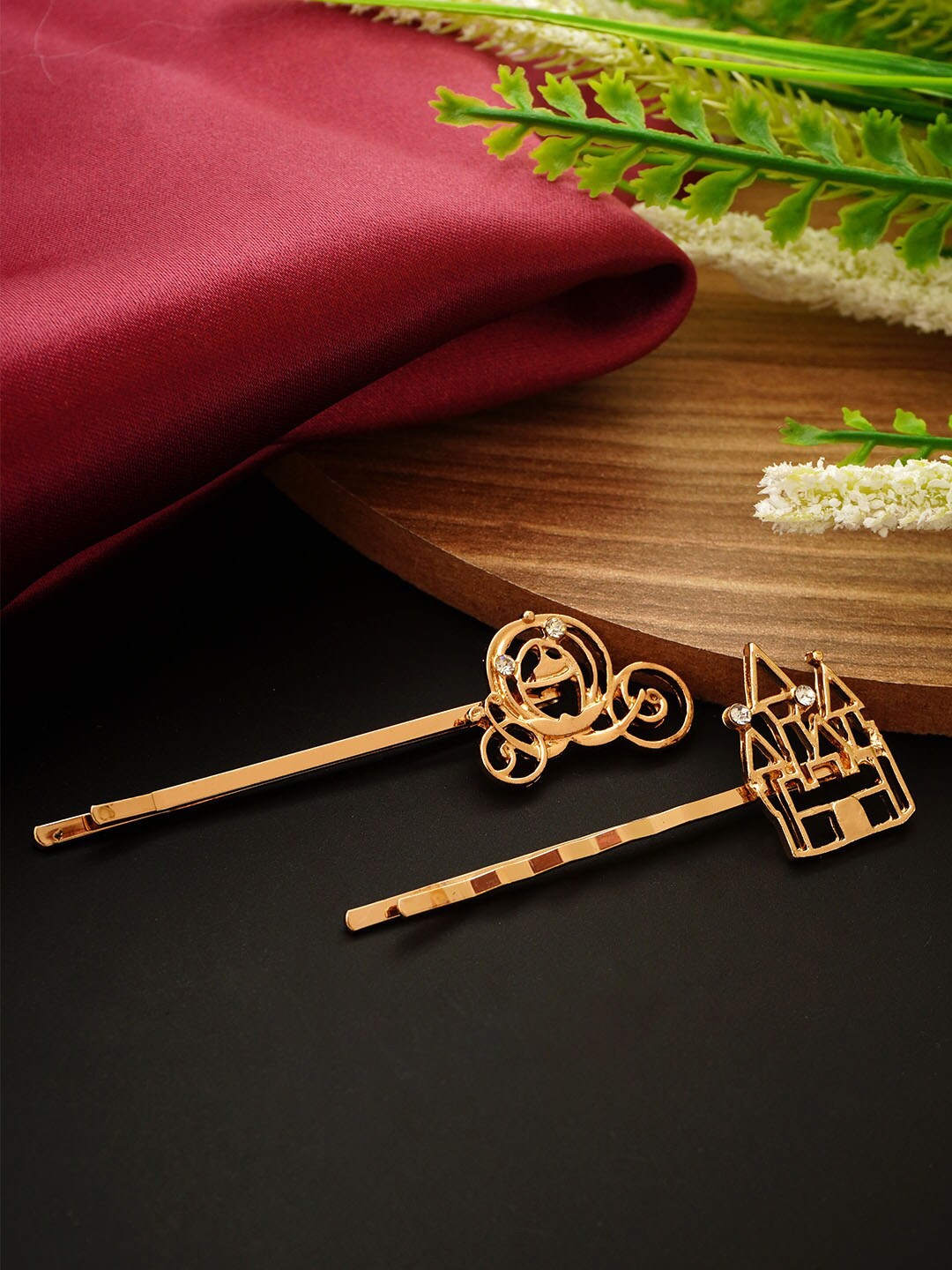 

Emmie Women Gold-Toned & White Set of 2 Bobby Pins