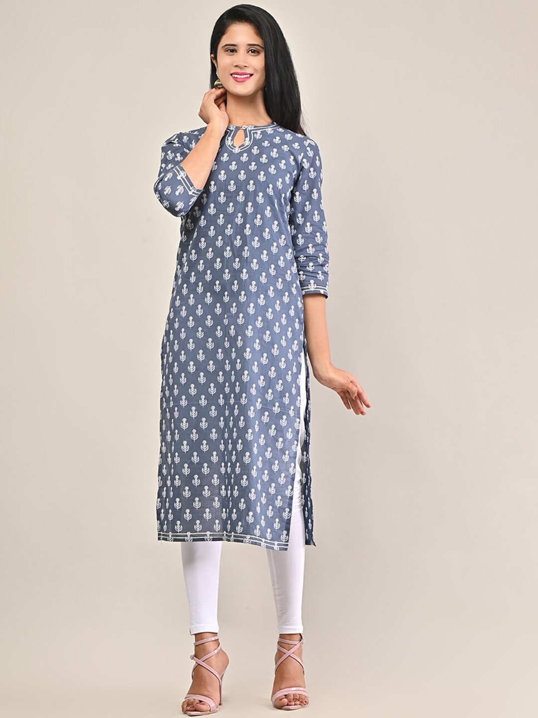 

Swasti Women Grey Ethnic Motifs Printed Keyhole Neck Floral Kurta