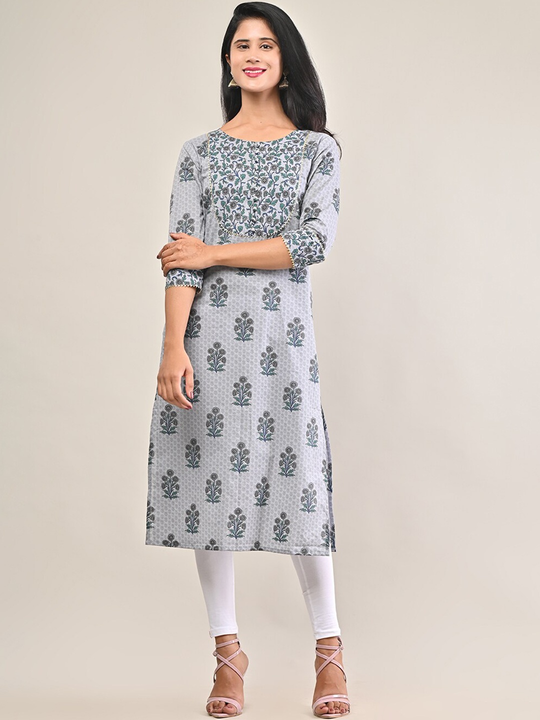 

Swasti Women Grey Floral Printed Floral Cotton Kurta