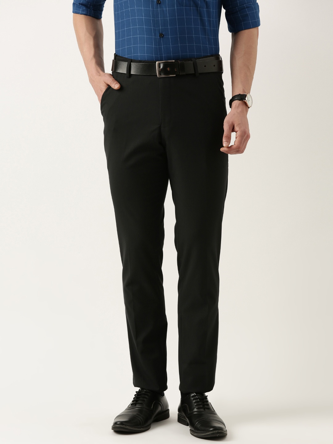 

Peter England Men Solid Slim Fit Trousers, Navy blue