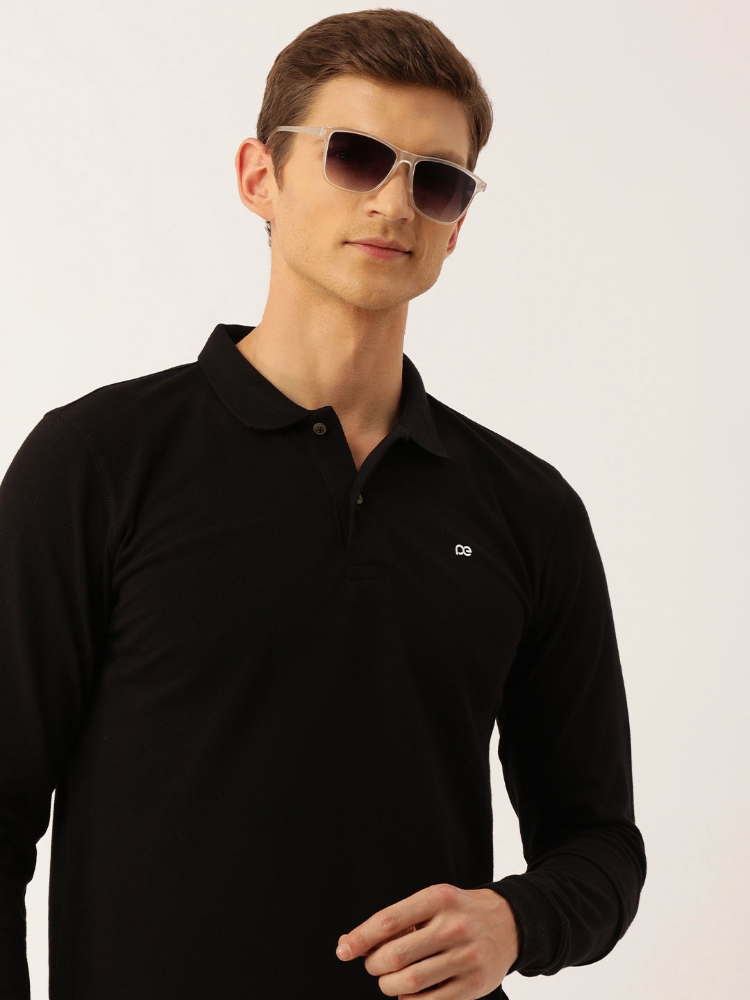 

Peter England Men Solid Polo Collar T-shirt, Black