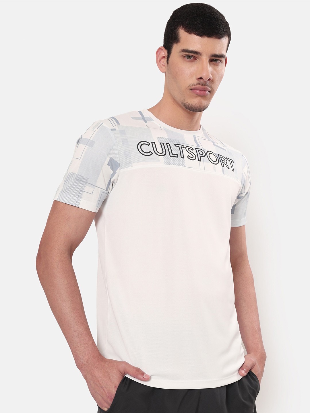 

Cultsport Men White Typography Printed Moisture Wicking T-shirt