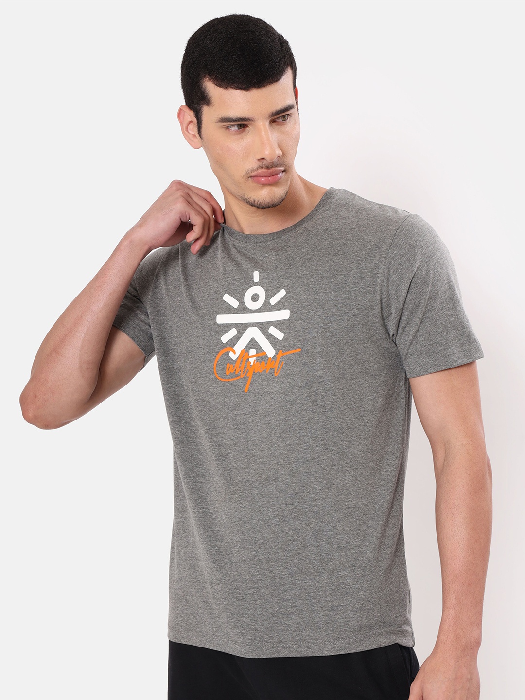 

Cultsport Men Grey Graphic Printed Cotton T-shirt