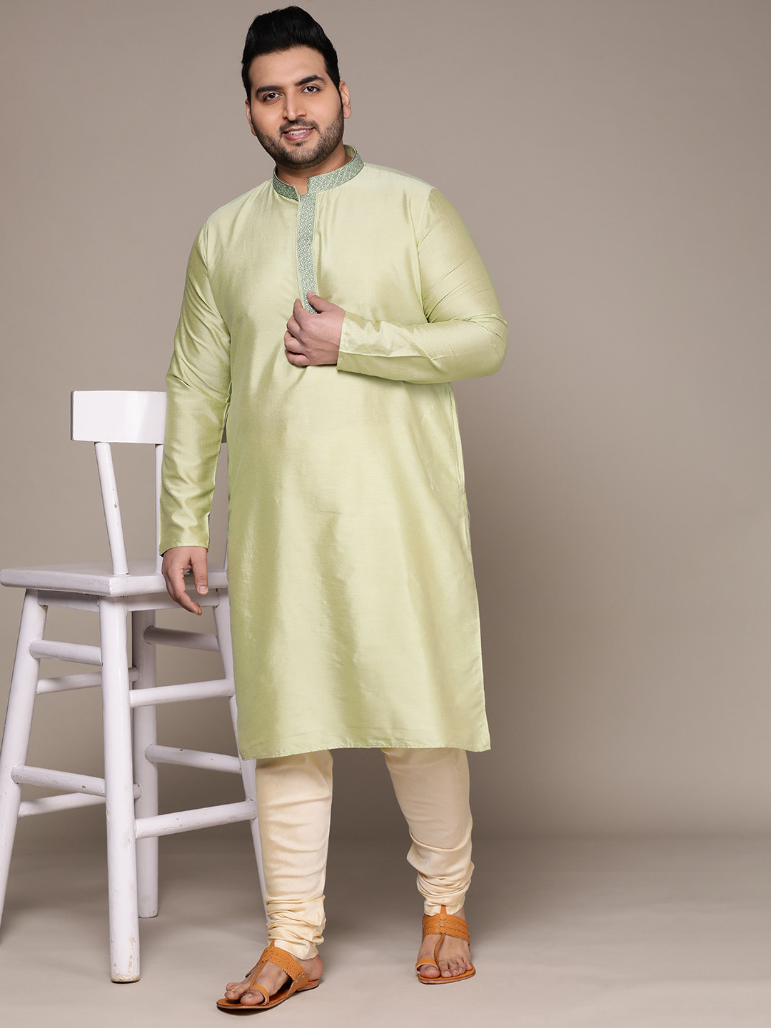 

KISAH PLUS Men Plus Size Kurta With Churidar, Green