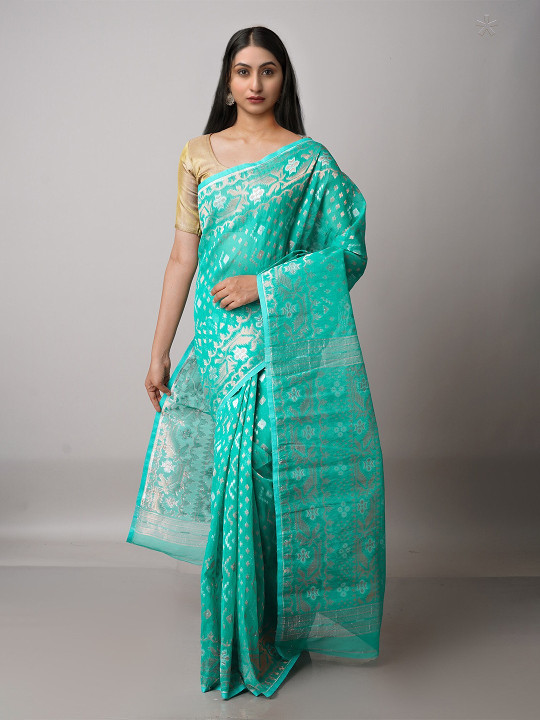 

Unnati Silks Green & Silver-Toned Ethnic Motifs Pure Cotton Handloom Jamdani Saree