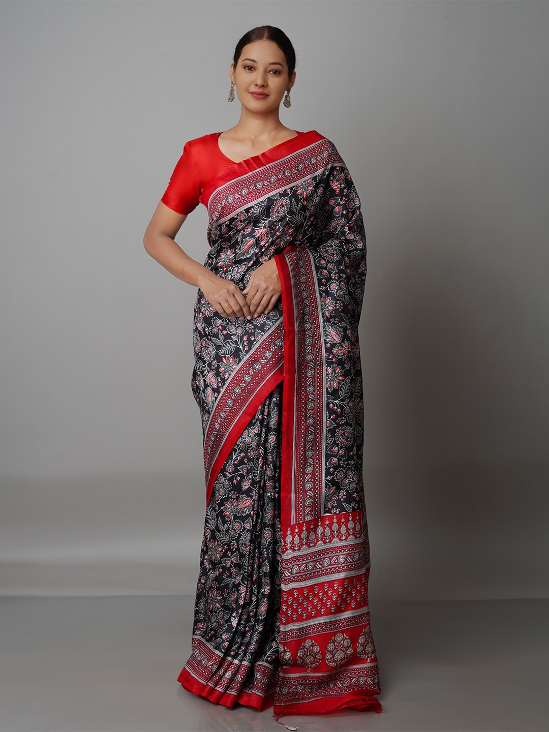 

Unnati Silks Black & Red Ethnic Motifs Pure Mysore Silk Handloom Saree