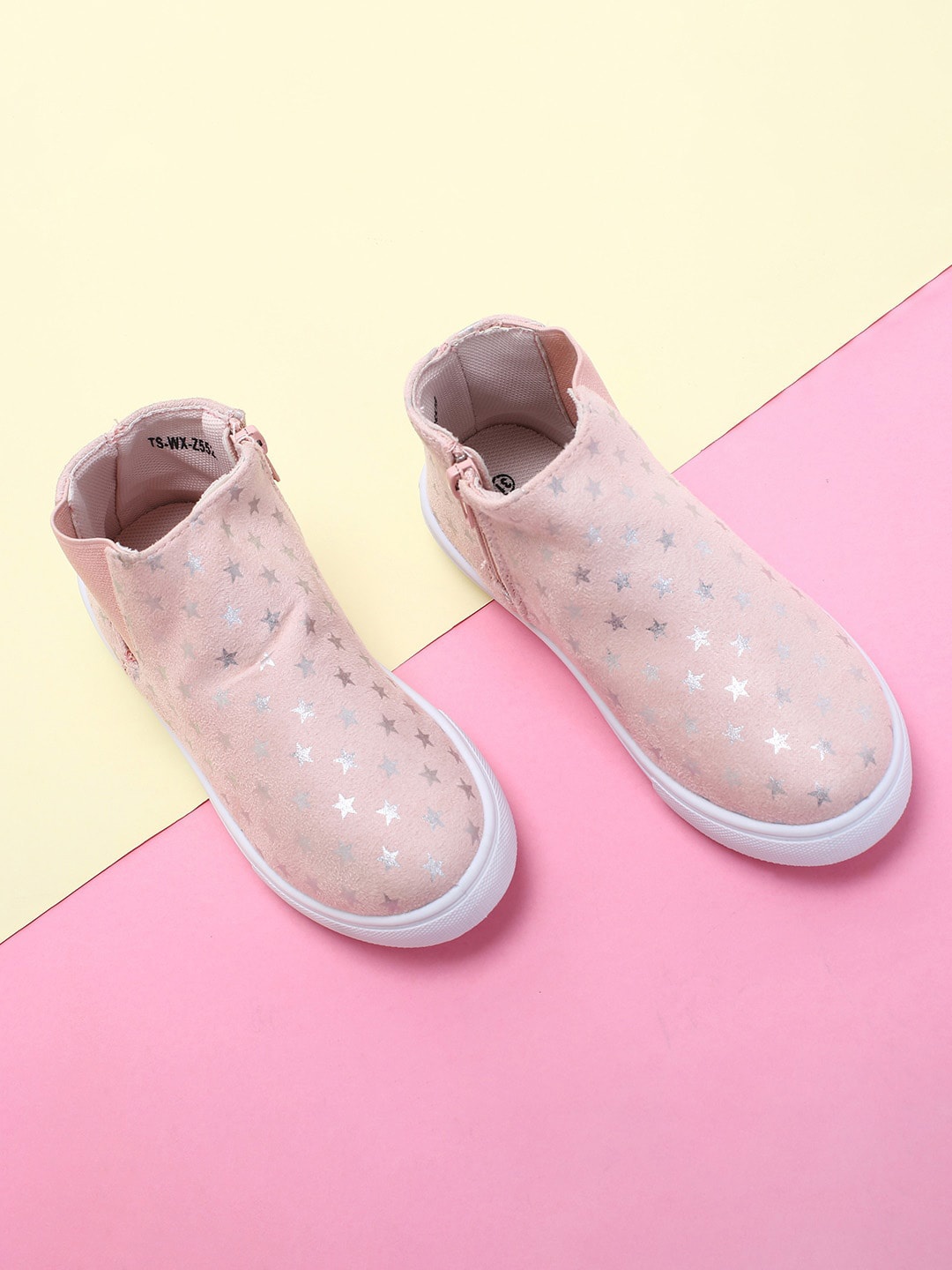 

Fame Forever by Lifestyle Girls Pink Printed Sneakers