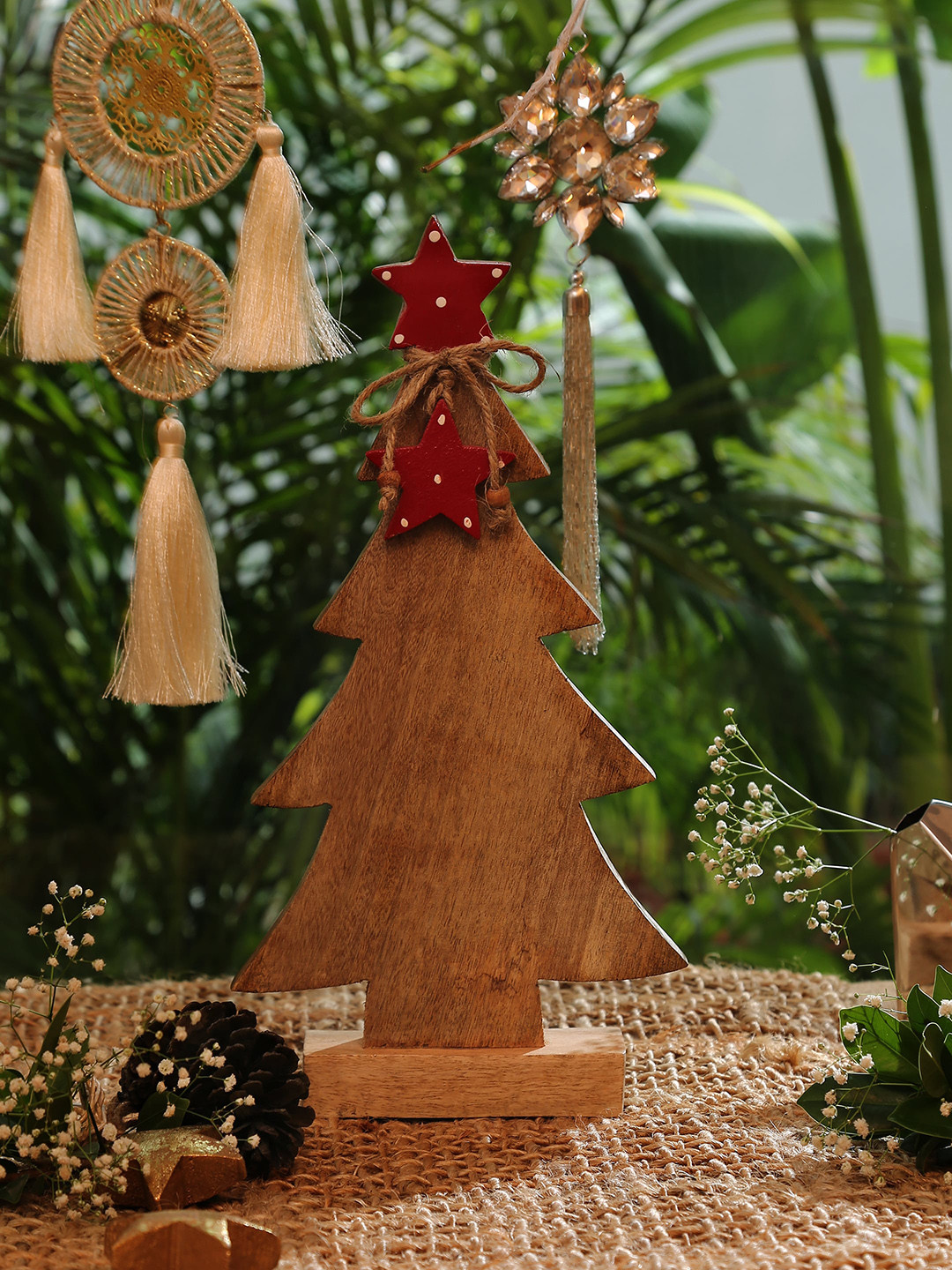 

Amoliconcepts Brown Solid Wooden Tree with Red Star Festive Decor