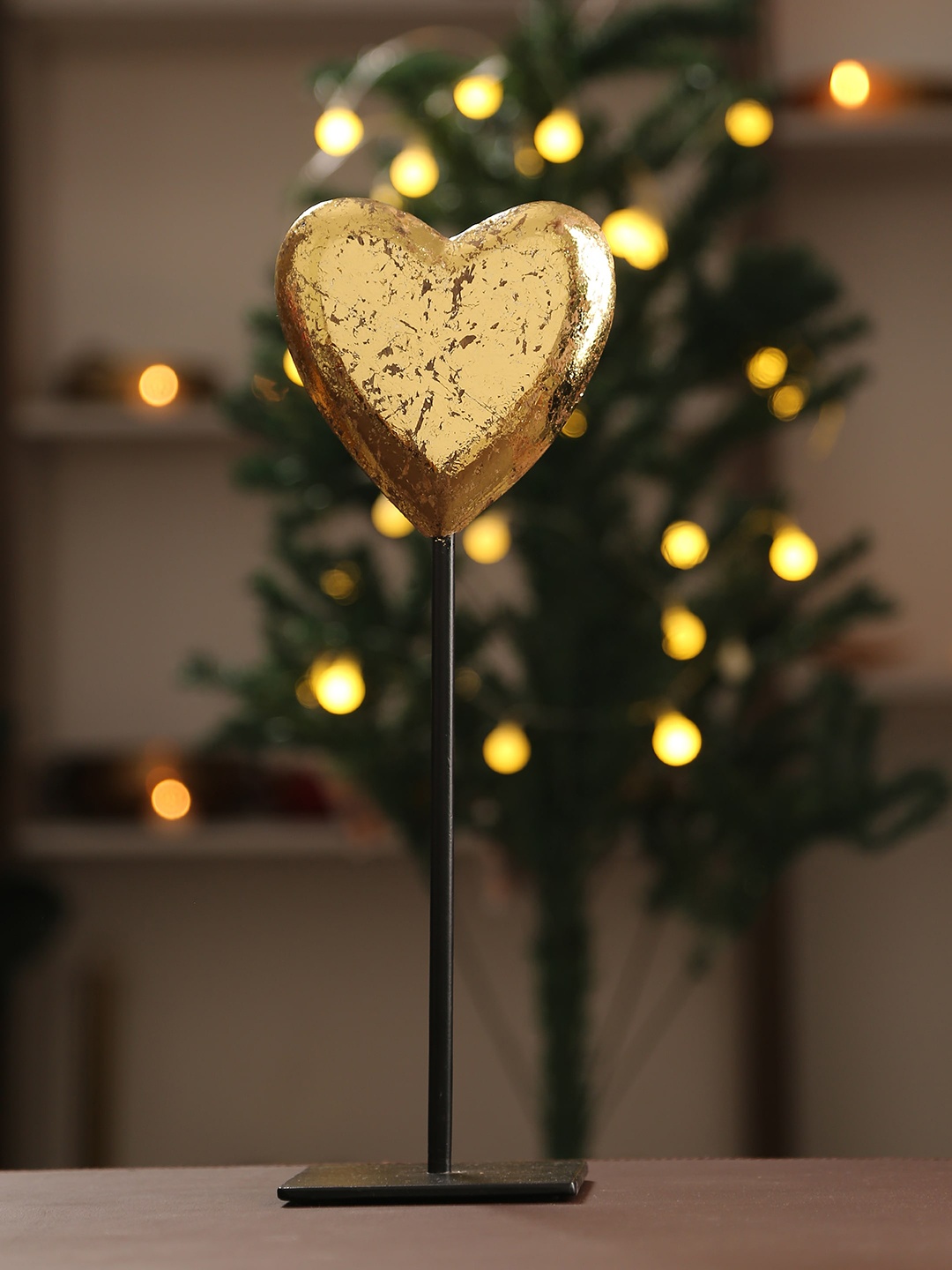 

Amoliconcepts Gold-Toned Heart Wooden Showpiece