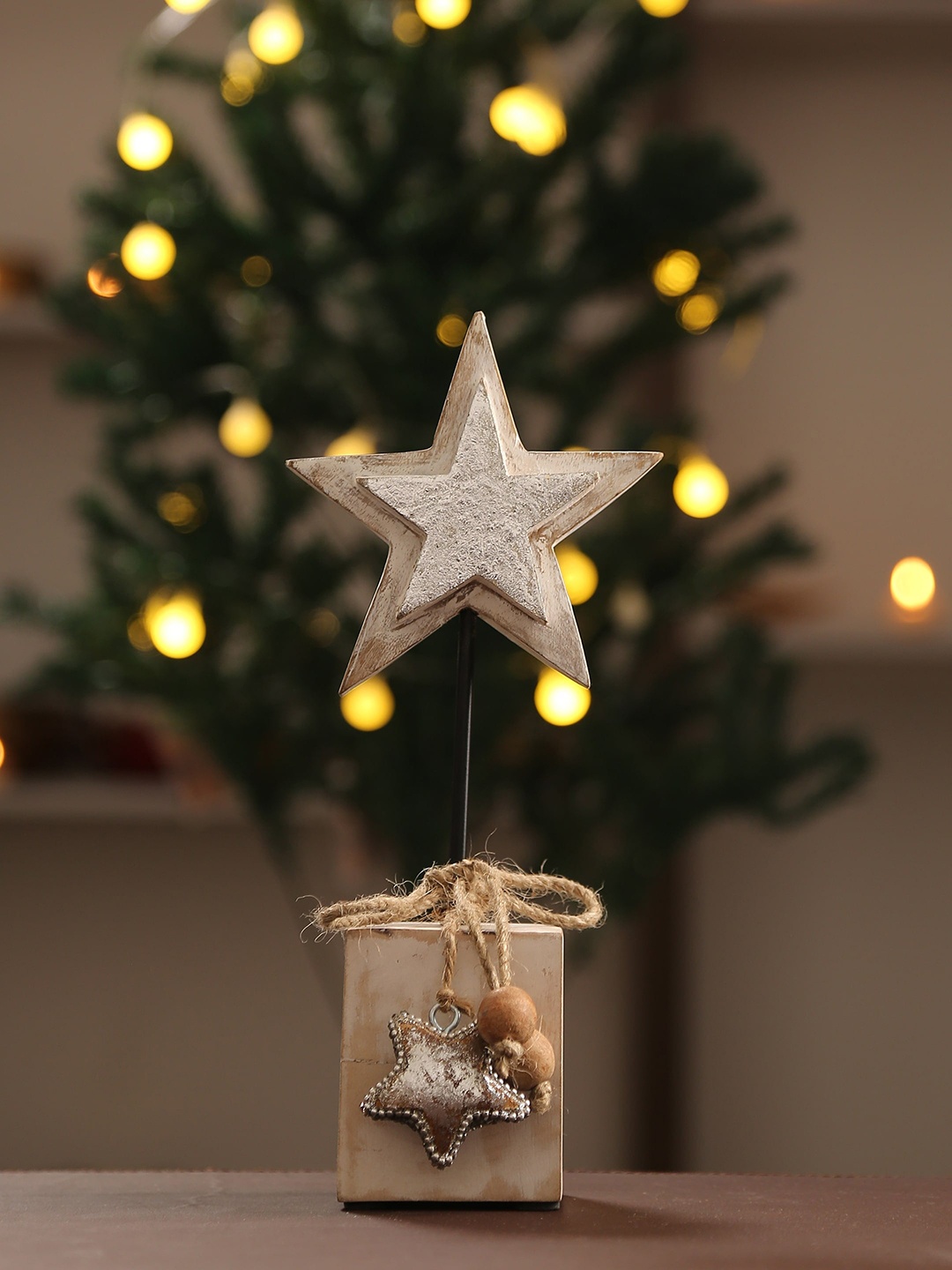Amoliconcepts White & Silver-Coloured Wooden Star With Foiling, Beige