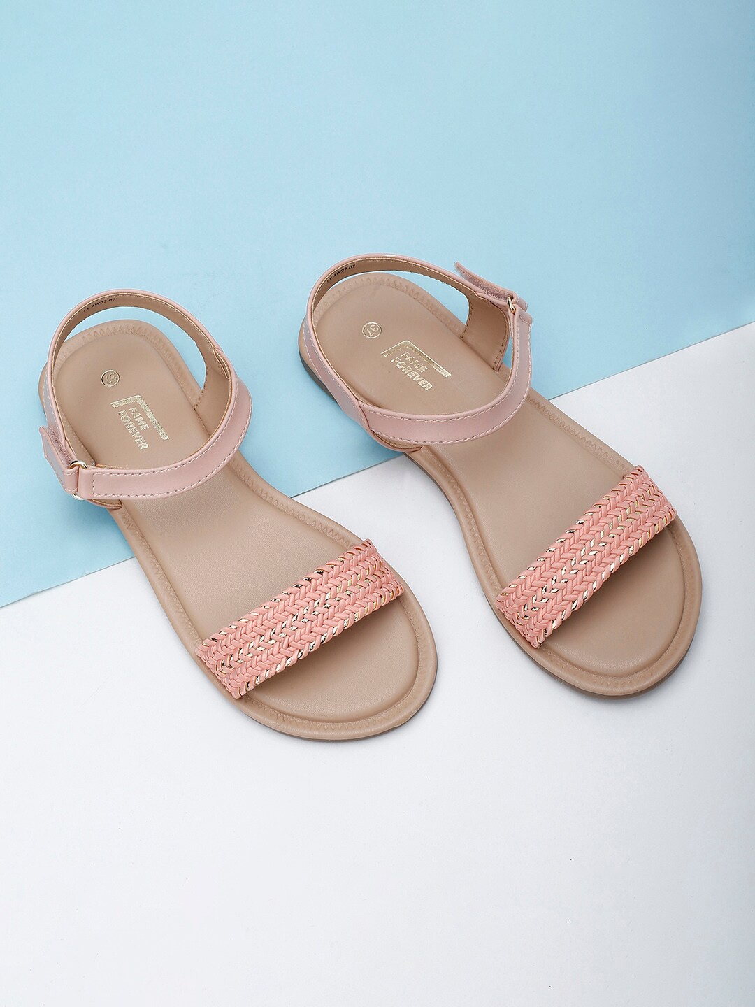

Fame Forever by Lifestyle Girls Solid Open Toe Flats, Pink