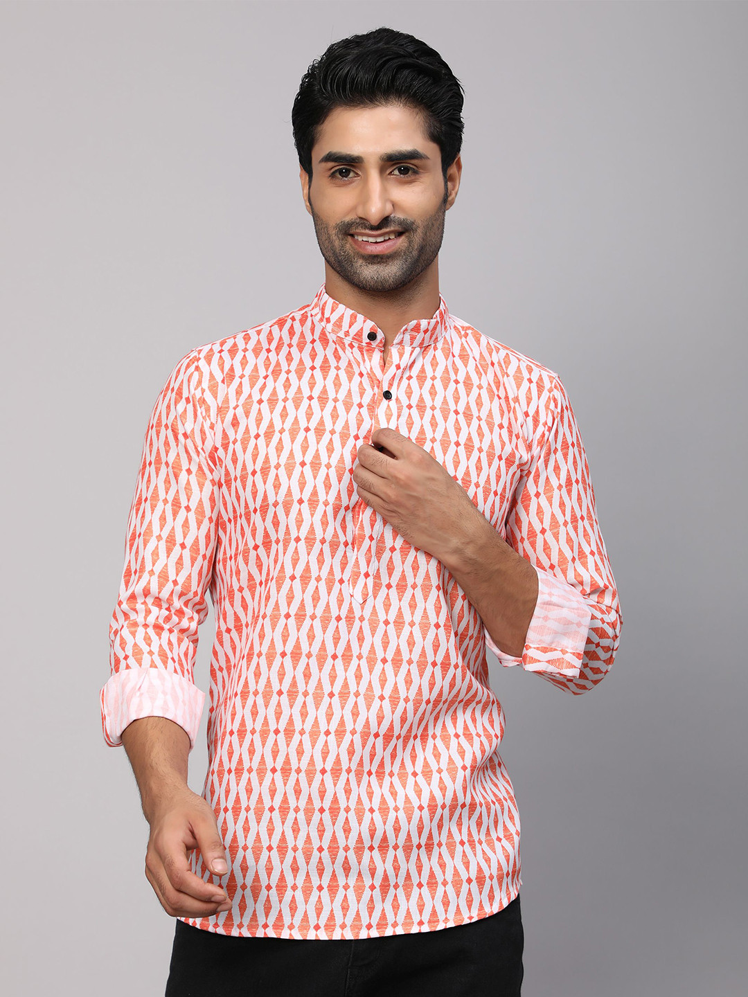 

Vastrasky Global Men Orange & White Comfort Geometric Printed Cotton Casual Shirt