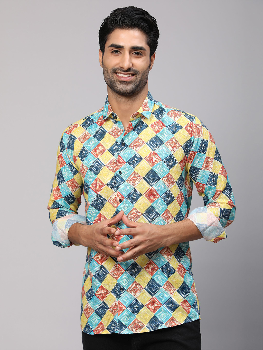 

Vastrasky Global Men Yellow & Blue Comfort Geometric Printed Cotton Casual Shirt