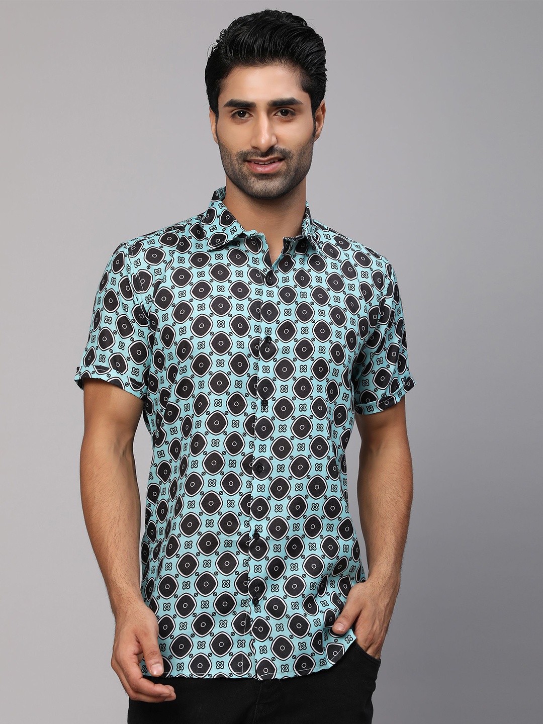 

Vastrasky Global Men Blue & Black Comfort Geometric Printed Cotton Casual Shirt