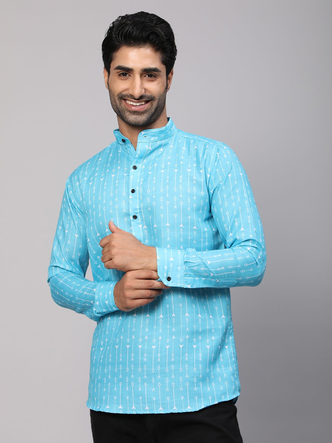 

Vastrasky Global Men Blue Comfort Printed Cotton Casual Shirt