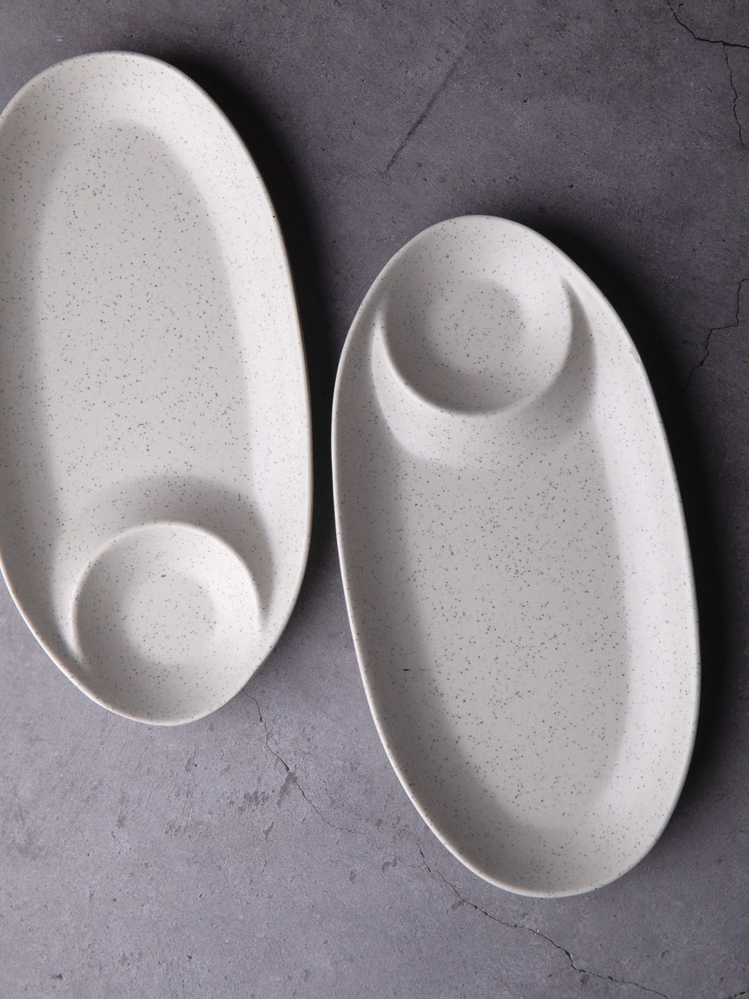 

GOODHOMES Set Of 2 White Solid Food Platter