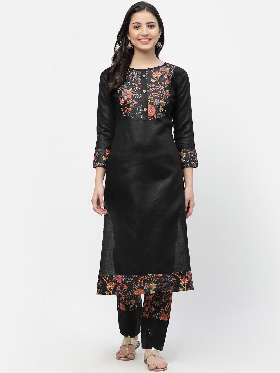 

MISS AYSE Women Black Floral Printed Kurta with Trousers
