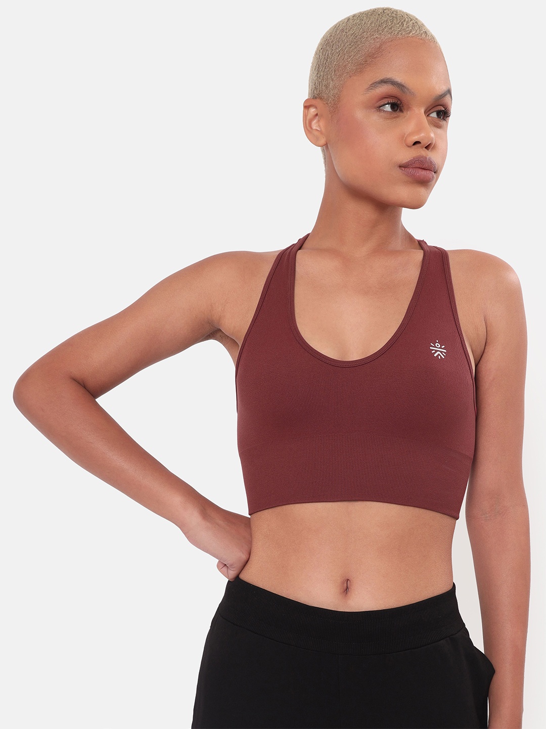 

Cultsport Red Solid Non Padded Workout Sports Bra