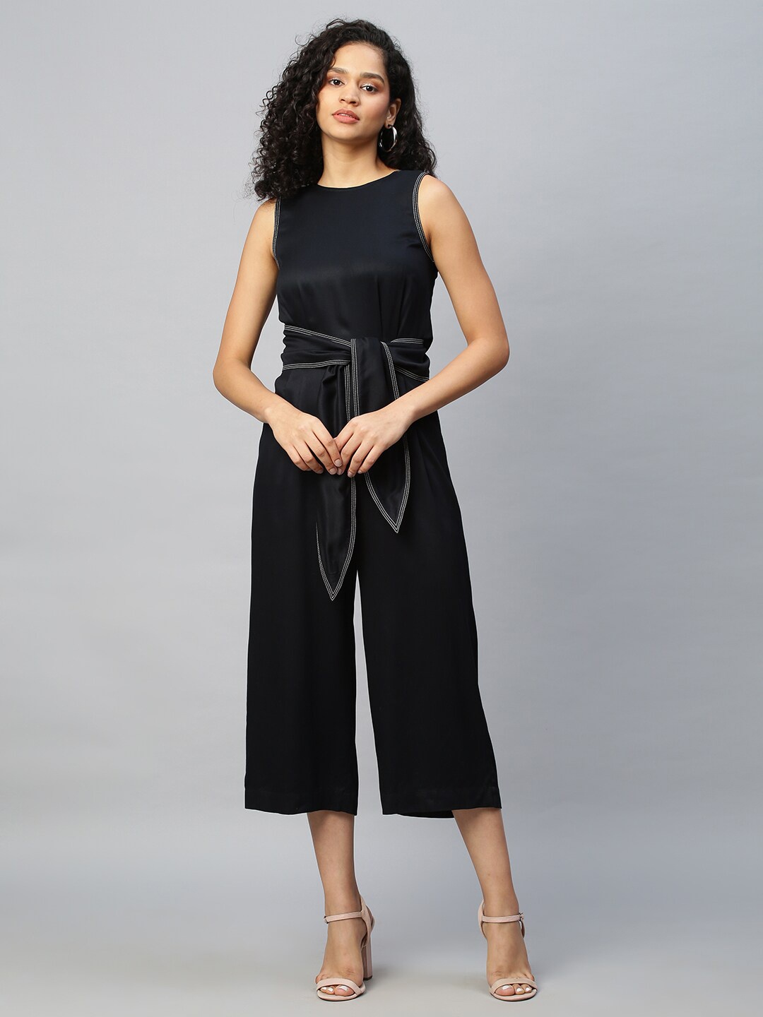 

Chemistry Women Black Solid Round Neck Capri Jumpsuit