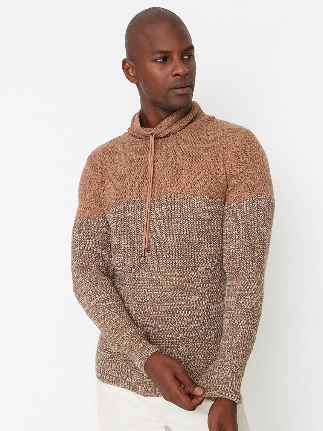 

Trendyol Men Camel Brown & Brown Colourblocked Turtle Neck Acrylic Pullover Sweater