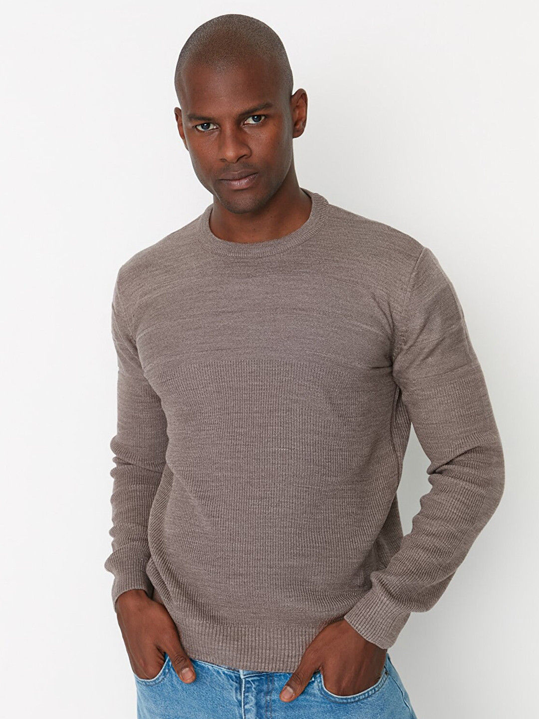 

Trendyol Men Grey Round Neck Acrylic Pullover Sweater