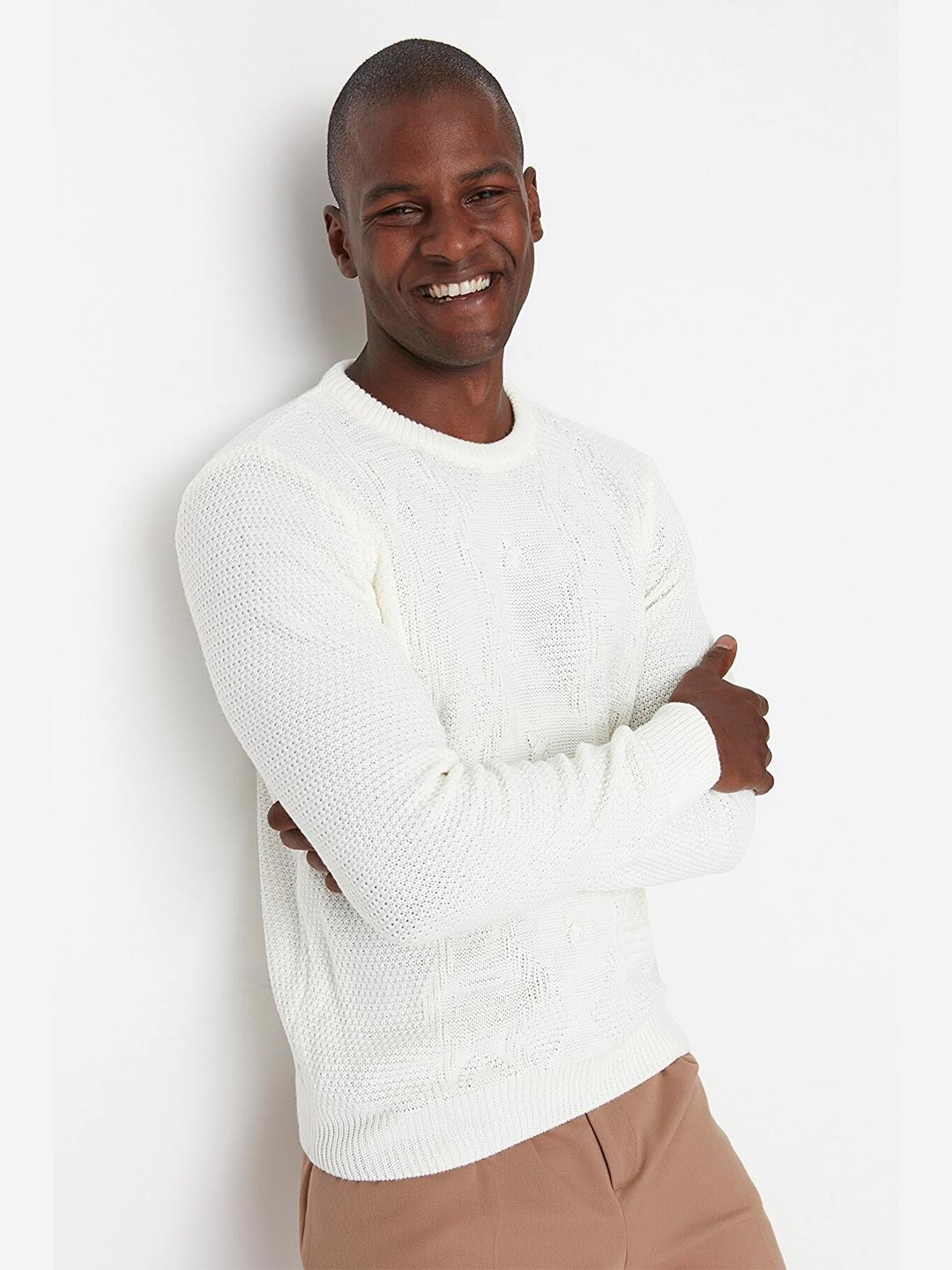 

Trendyol Men Off White Round Neck Acrylic Pullover Sweater