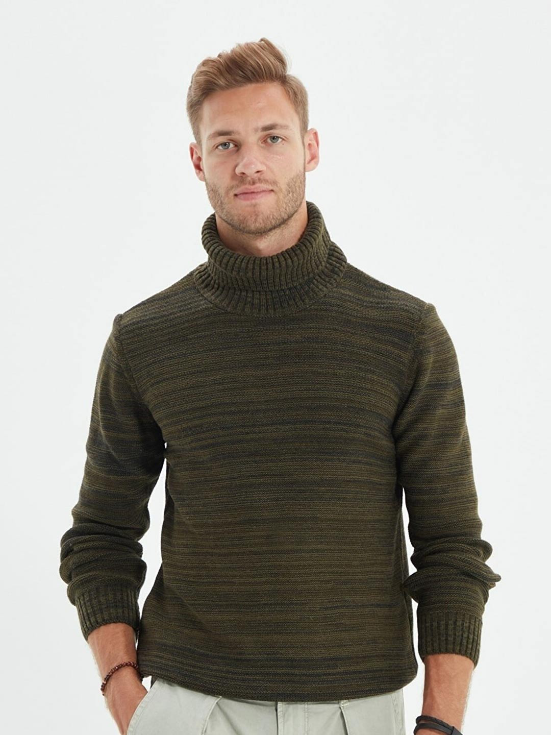 

Trendyol Men Khaki Turtle Neck Acrylic Pullover Sweater