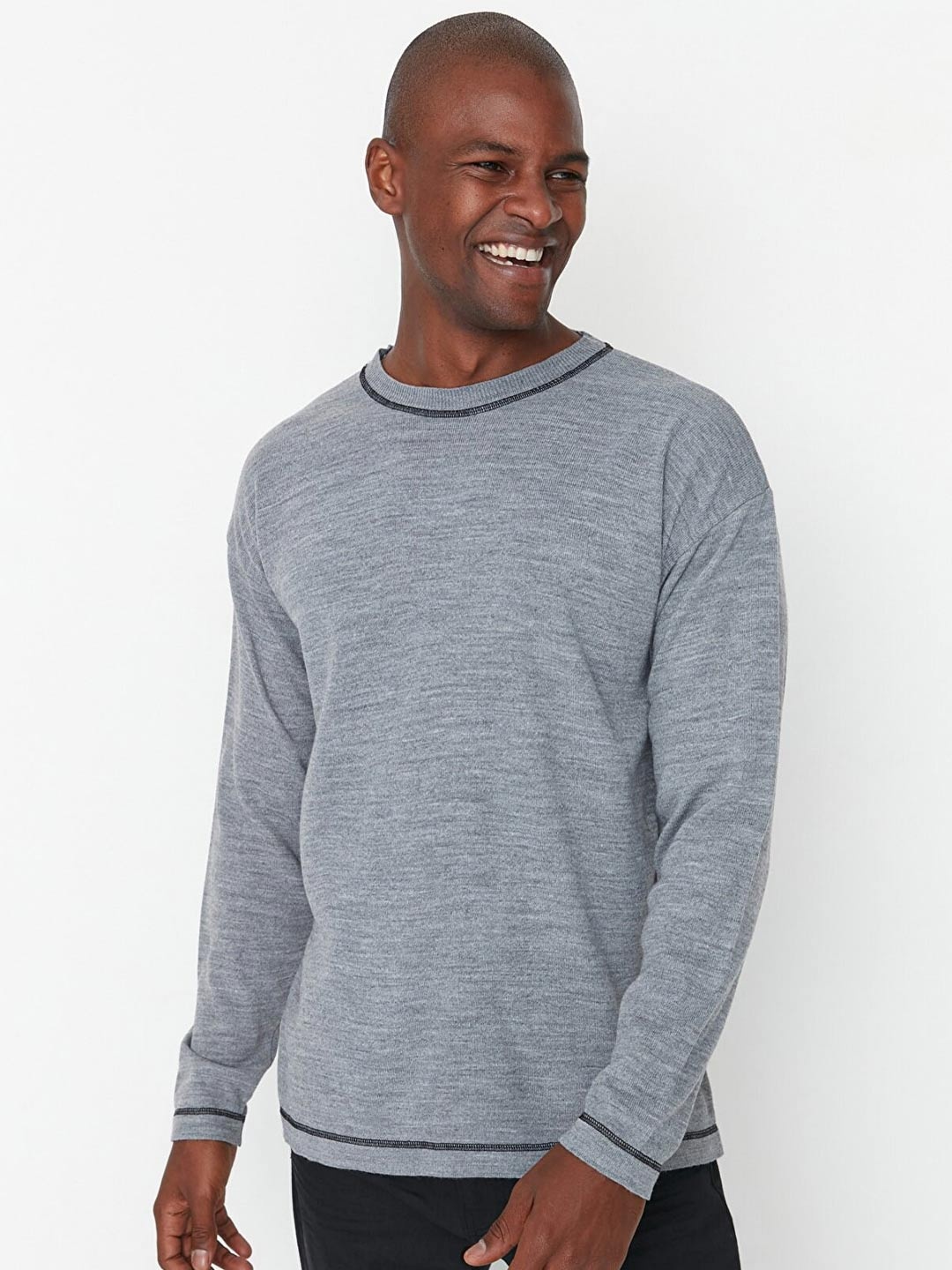 

Trendyol Men Grey Solid Acrylic Pullover Sweater
