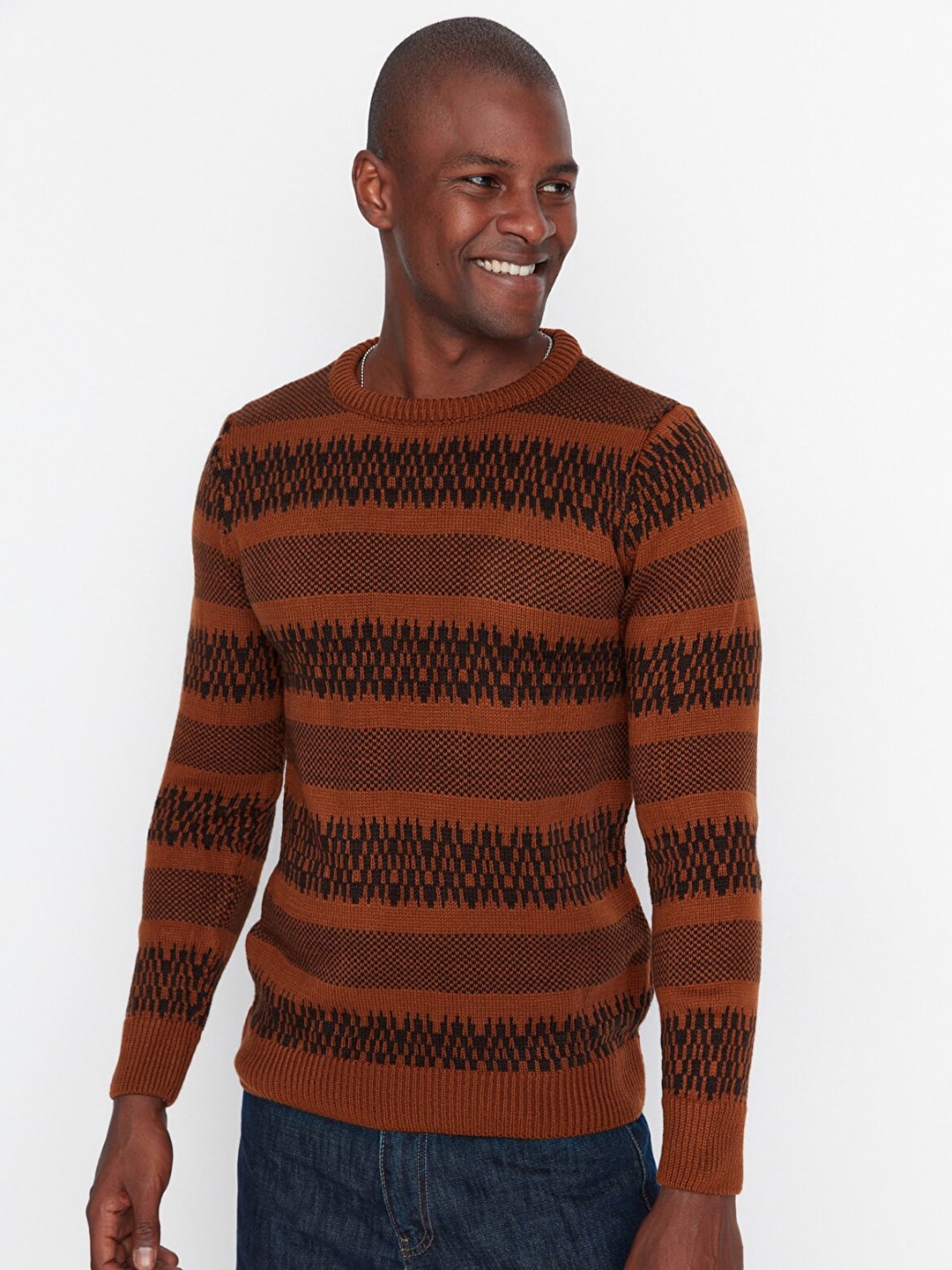 

Trendyol Men Brown & Black Abstract Printed Pullover Acrylic Sweater