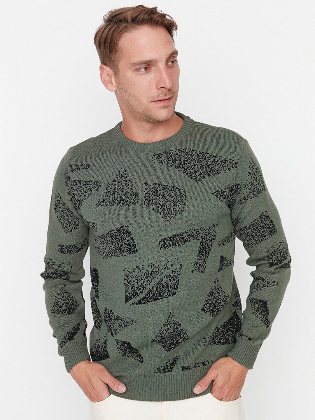 

Trendyol Men Olive Green & Black Printed Pullover Acrylic Sweater