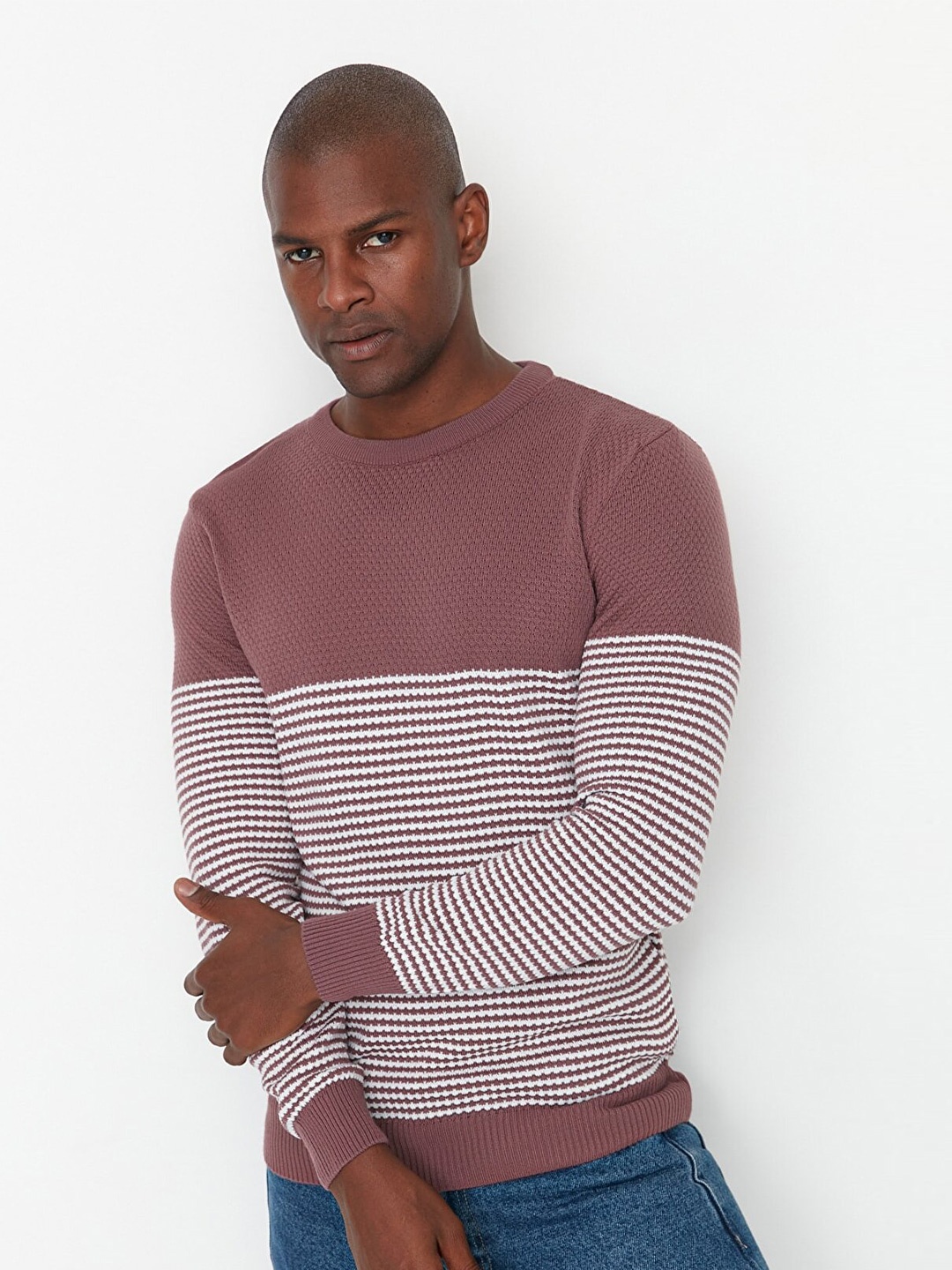 

Trendyol Men Rose & White Striped Acrylic Pullover