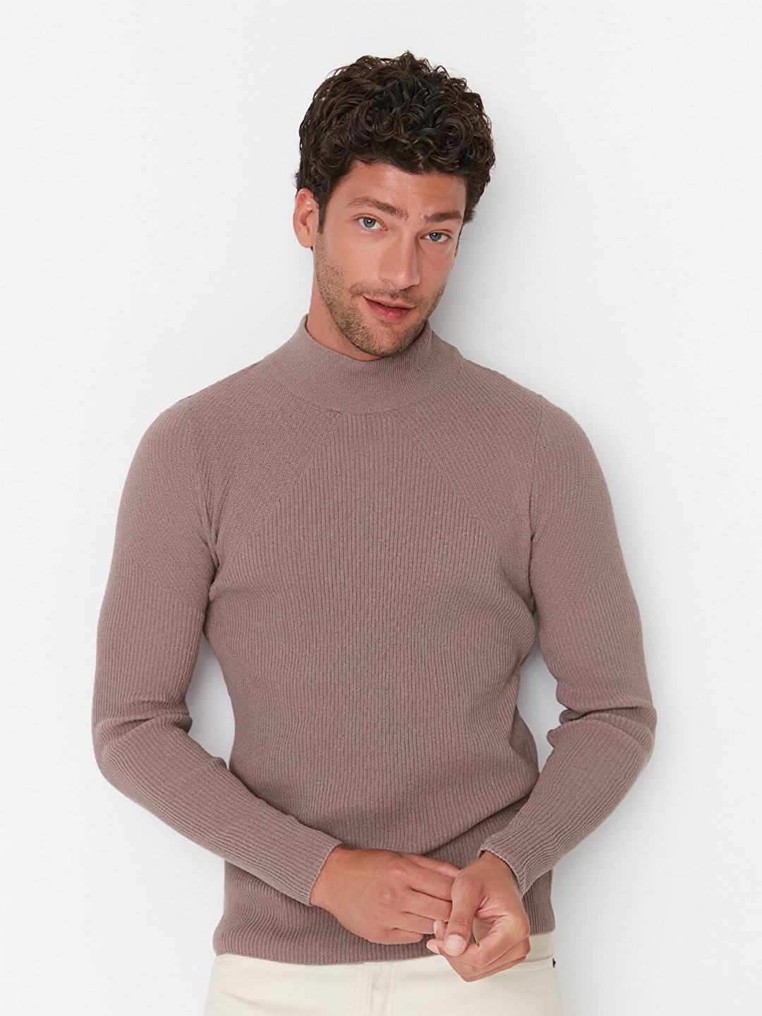 

Trendyol Men Brown Ribbed Pullover