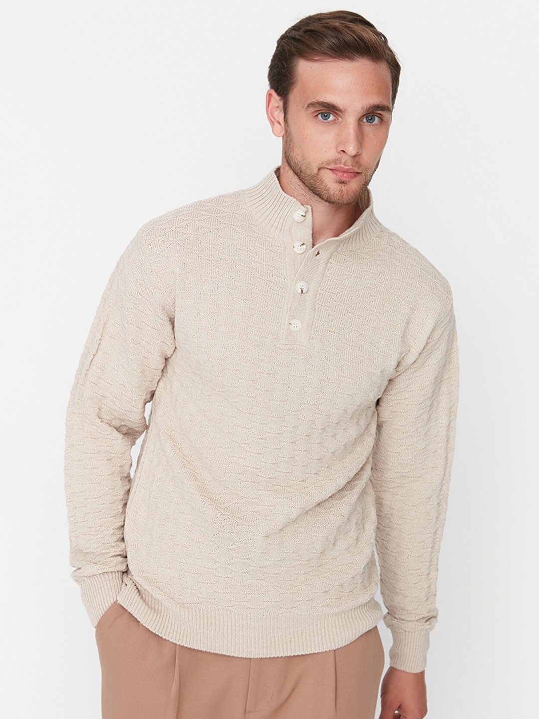 

Trendyol Men Beige Acrylic Pullover